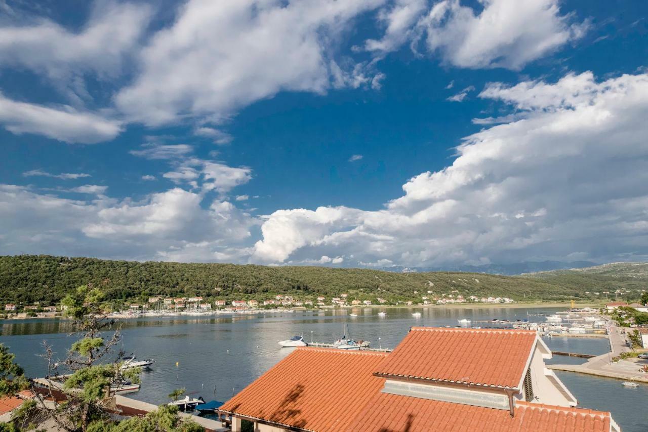 Apartmani Sanjin Tariba Supetarska Draga Exterior photo