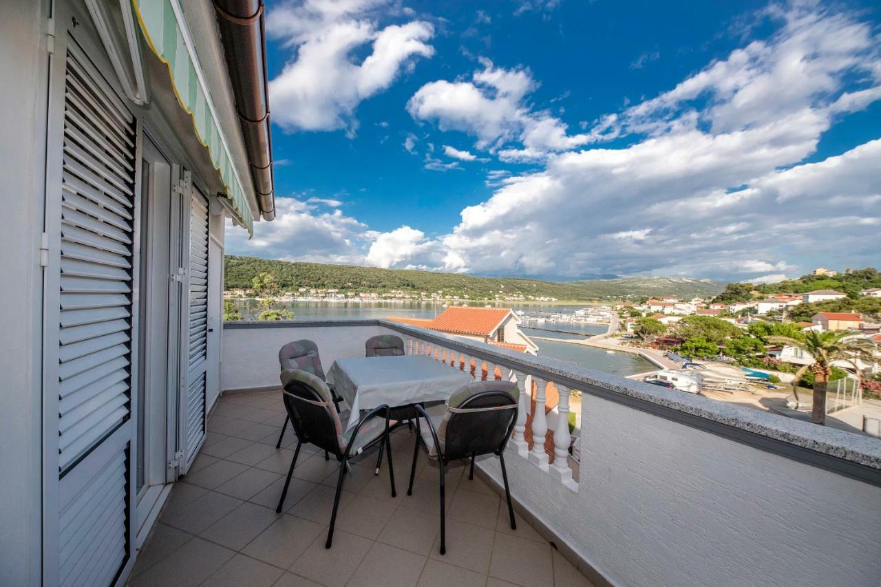 Apartmani Sanjin Tariba Supetarska Draga Exterior photo